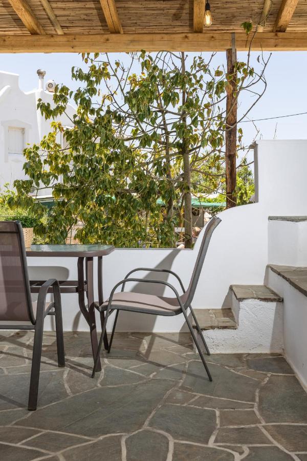 Aqua Naxos Apartments & Suites Agios Prokopios  Exteriör bild