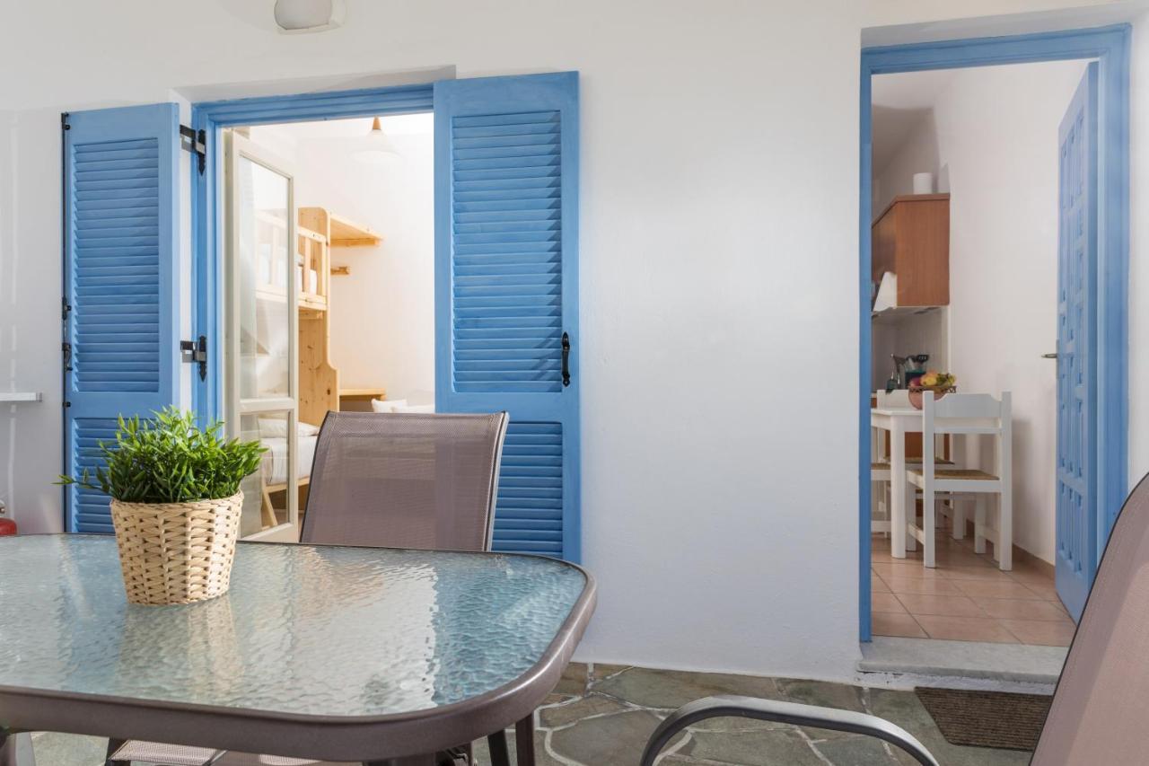 Aqua Naxos Apartments & Suites Agios Prokopios  Exteriör bild