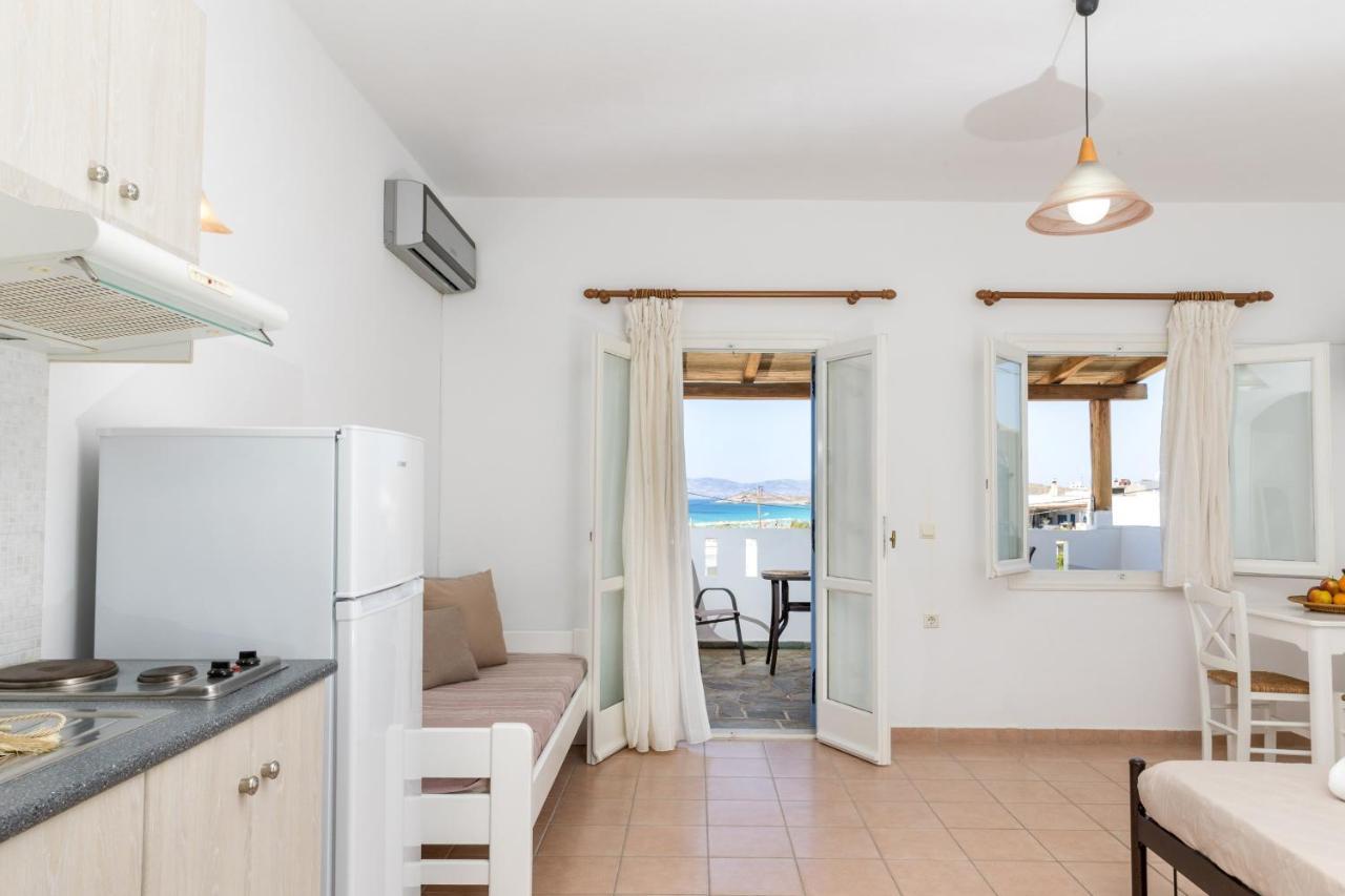Aqua Naxos Apartments & Suites Agios Prokopios  Exteriör bild