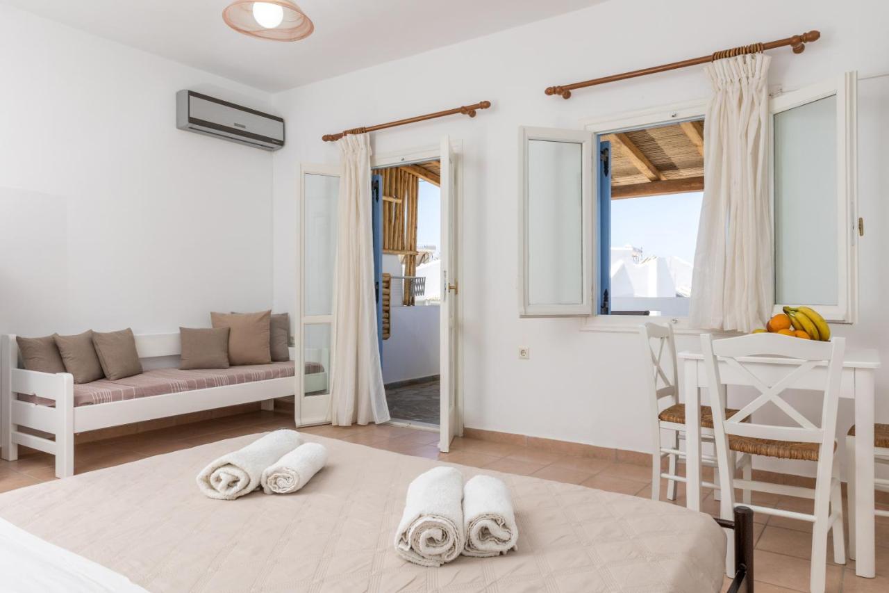 Aqua Naxos Apartments & Suites Agios Prokopios  Exteriör bild